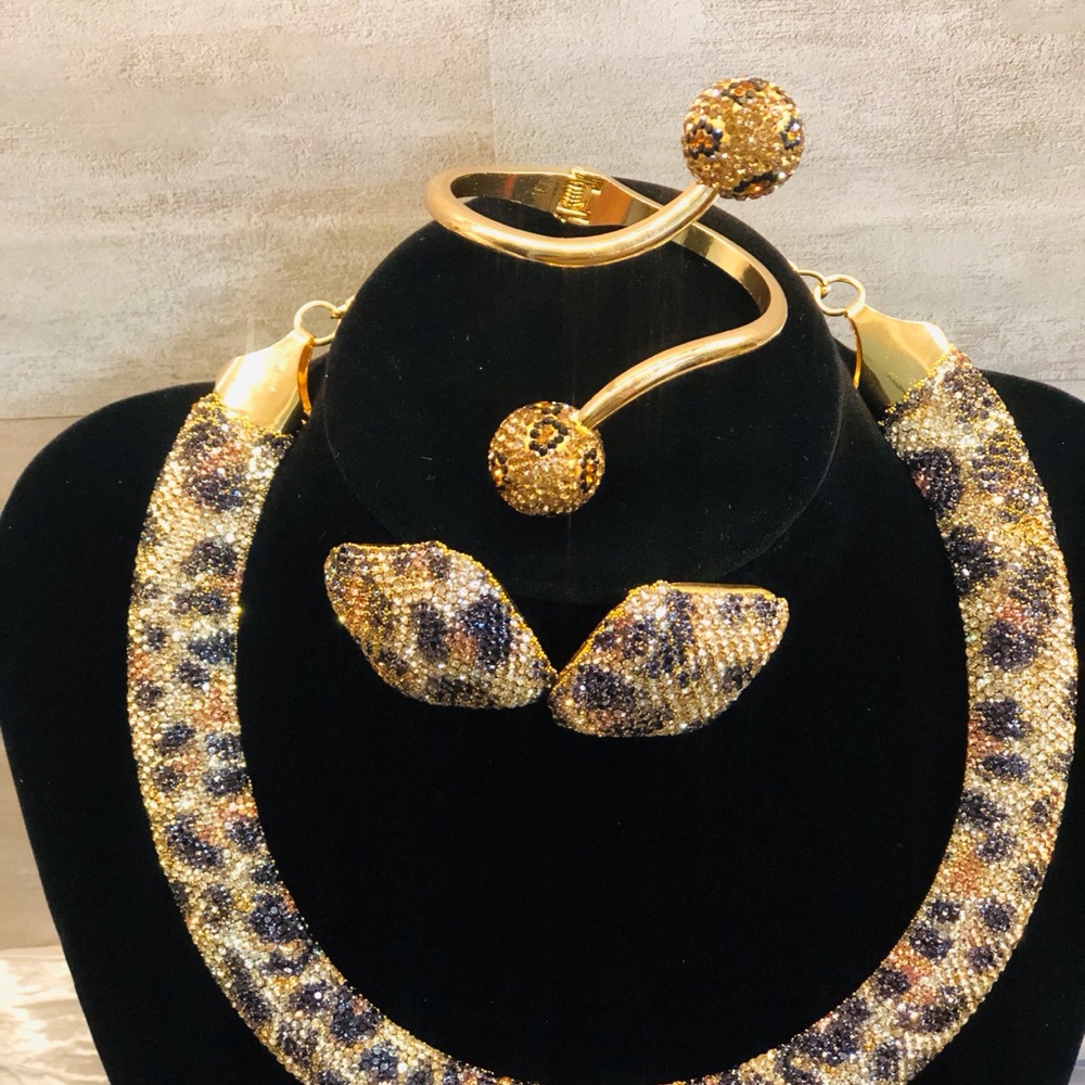 Leopard Print Bling Gold and Black Jewelry Set - Picture 3 of 14